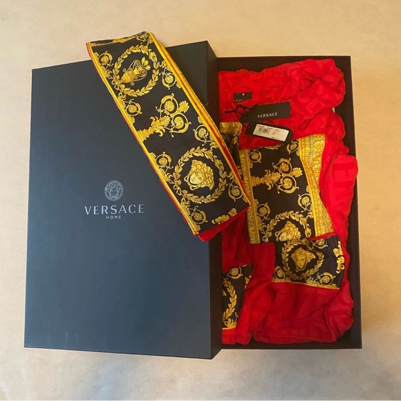 Versace | Intimates & Sleepwear | New Versace Robe Size Medium | Poshmark